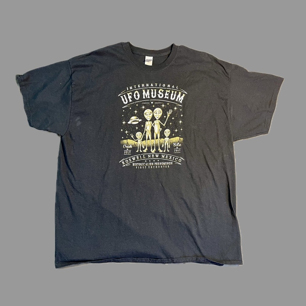 Roswell New Mexico International UFO Museum Always Sold Out Alien Family  Tee 2X